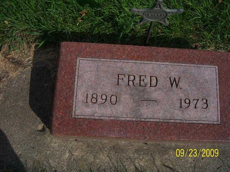 freer_fred_headstone.jpg